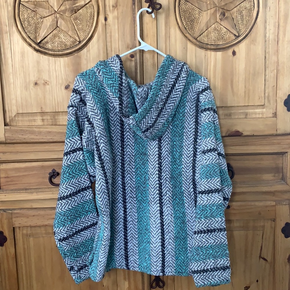 Drug Rug pull over. XS - Picture 3 of 3